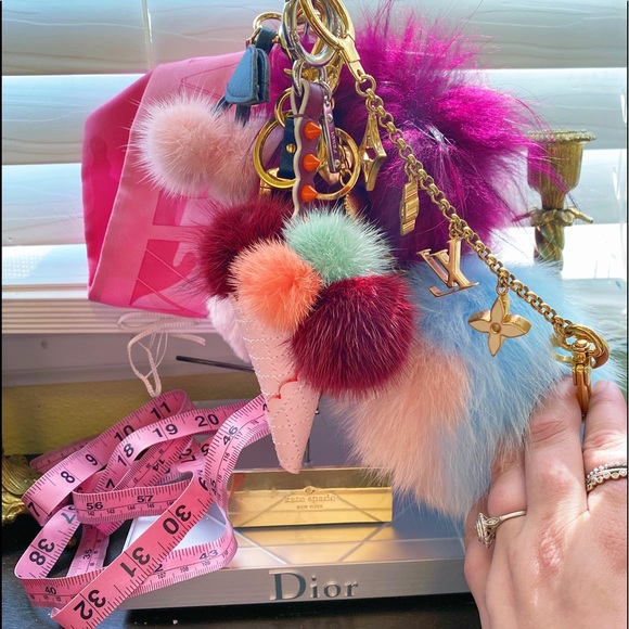 TRADED ✖️ - Picture 3 of 7